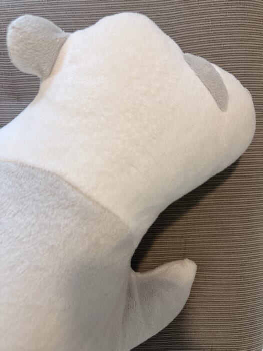 寝転ぶ無印パンダ
